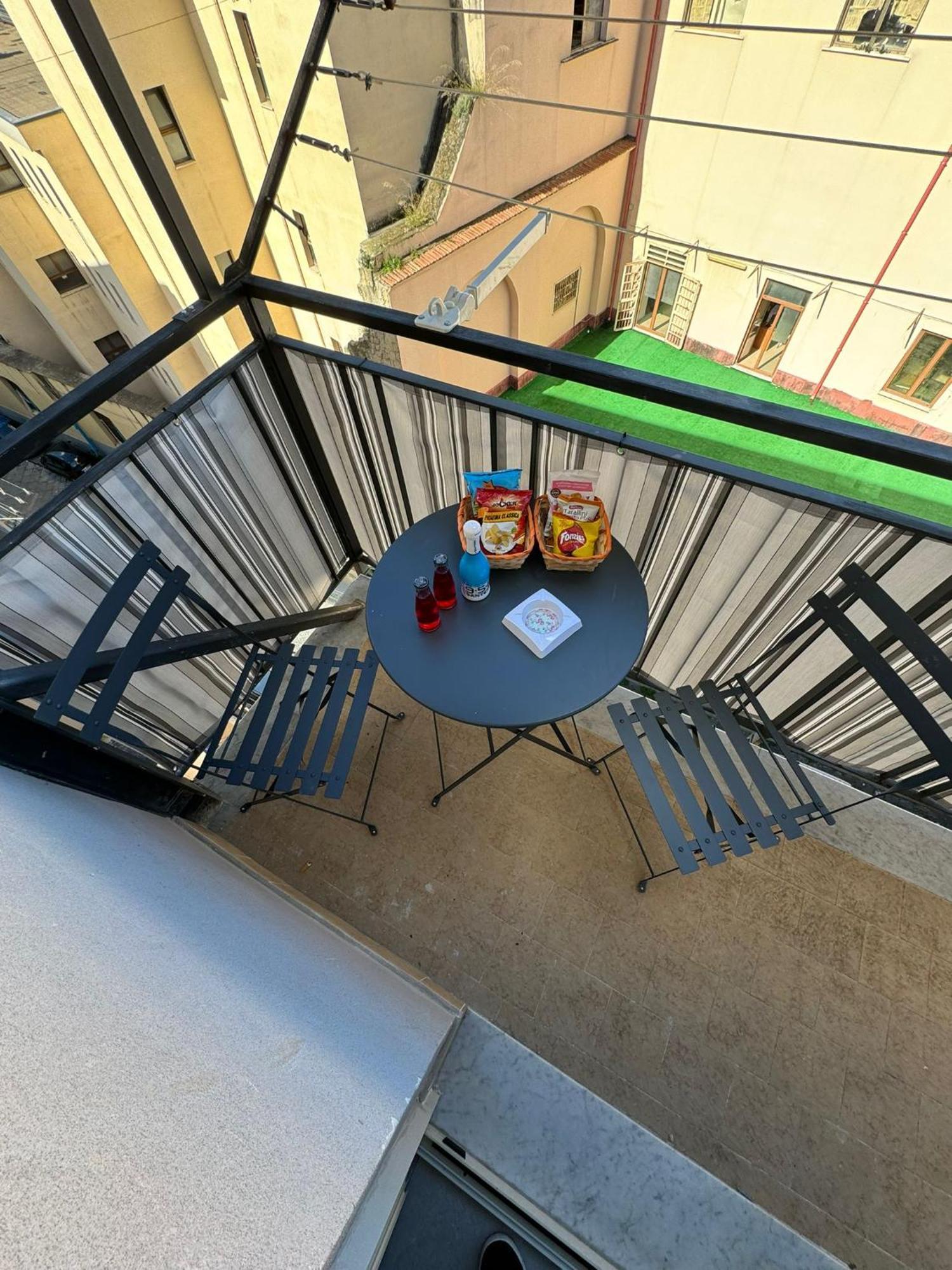B&B Piccololucio2 Naples Exterior photo